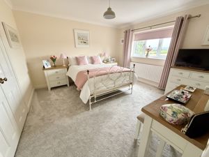 Photo 16- click for photo gallery